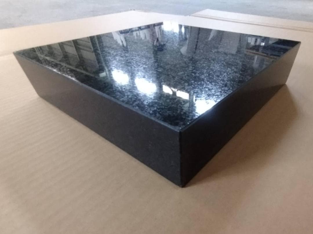 【 Stellar Japan】高級 天然黒御影石 特注オーディオボード