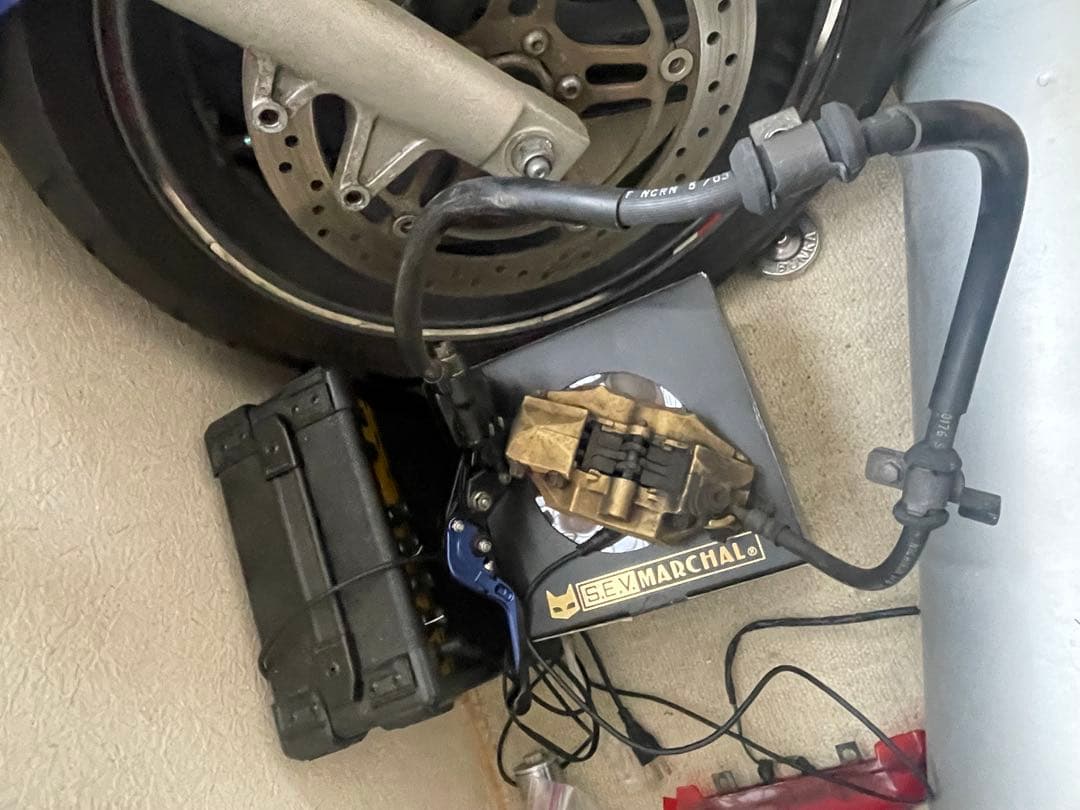 ホーネット250 キャリパー マスター