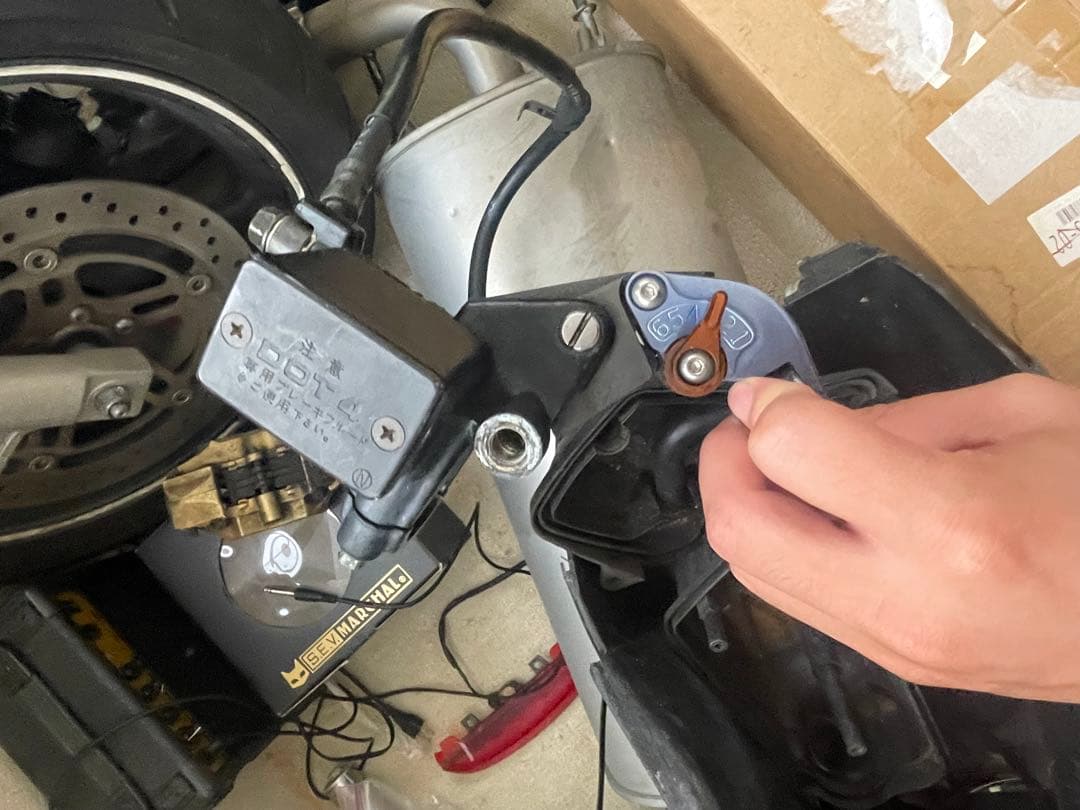 ホーネット250 キャリパー マスター