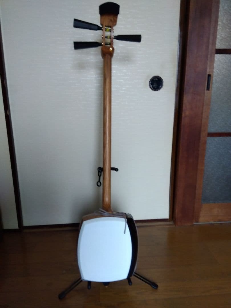 津軽三味線　バチ　駒　ケース付き