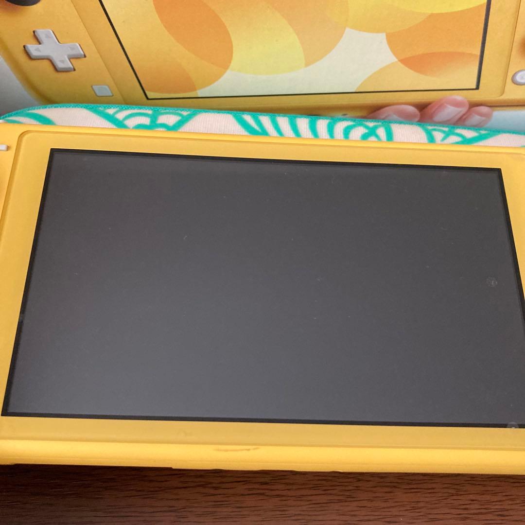 新品同様 Nintendo Switch Lite イエロー スイッチ ライト