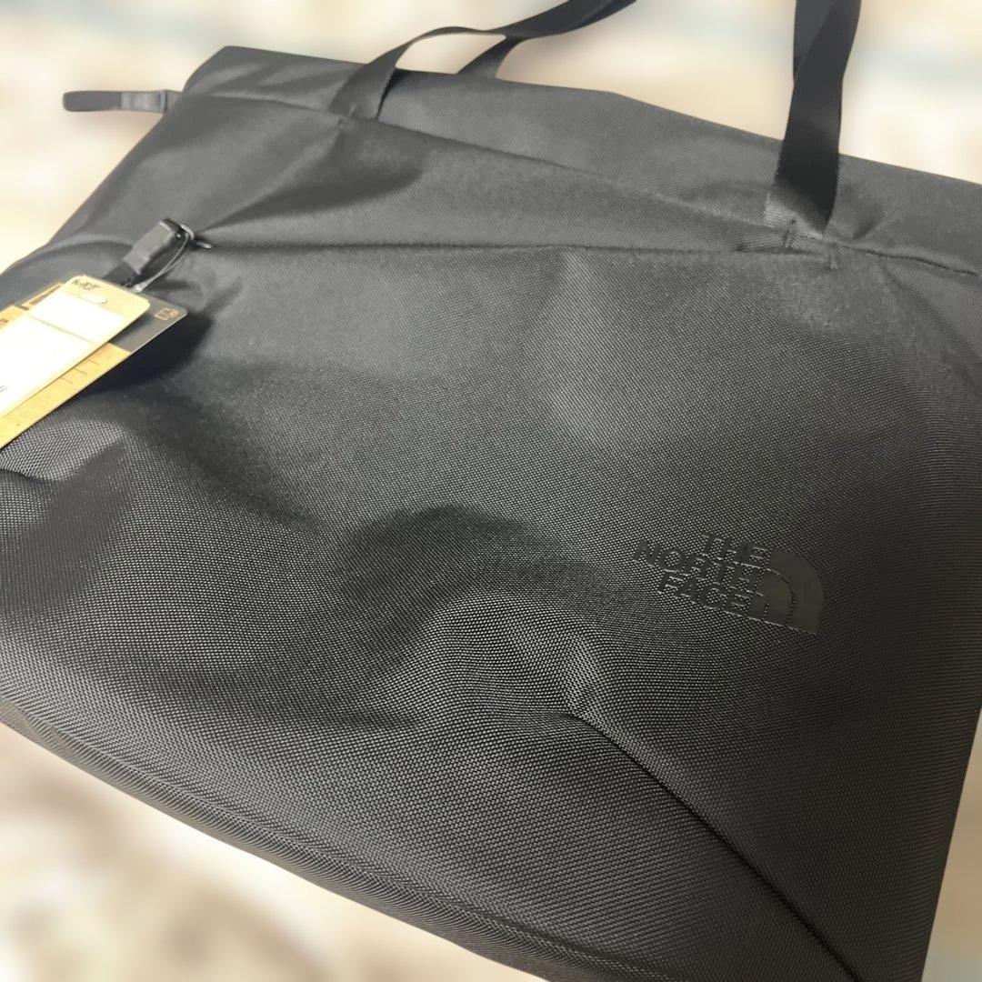 【新品未使用タグ付き】THE NORTH FACE ブラック トートバッグ