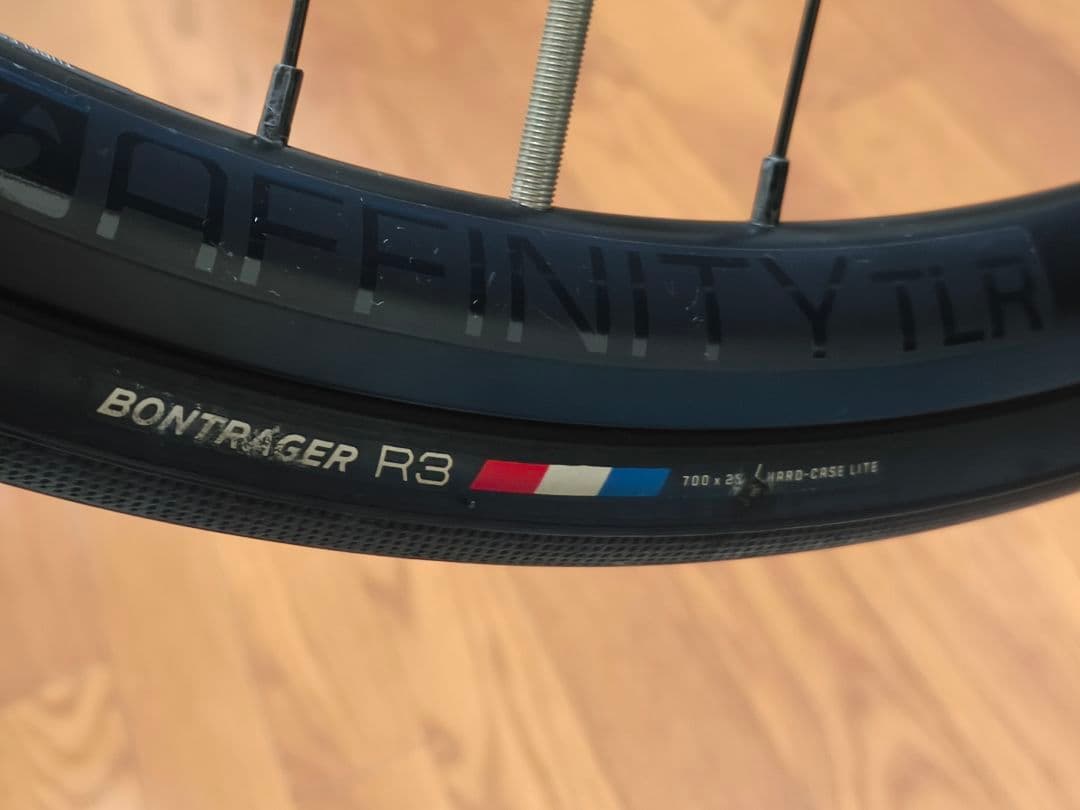 【中古】BONTRAGER AFFINITY TLRタイヤチューブローター付き