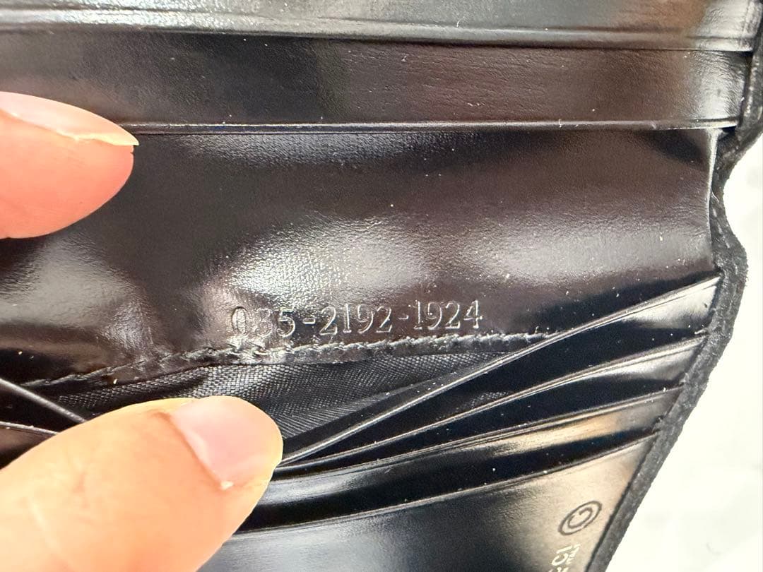 GUCCI ブラック 二つ折り財布 スエード