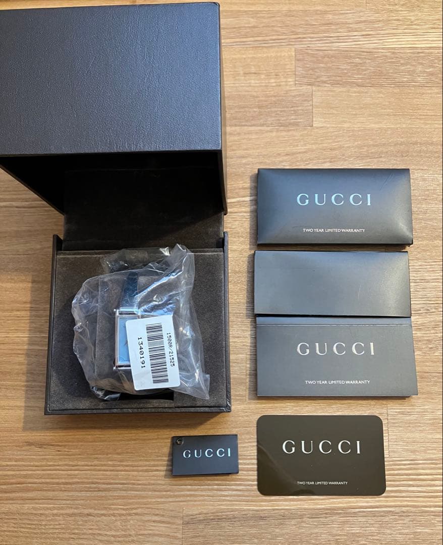 【新品未使用】GUCCI 1500L 腕時計 箱・保証書付き 正規品