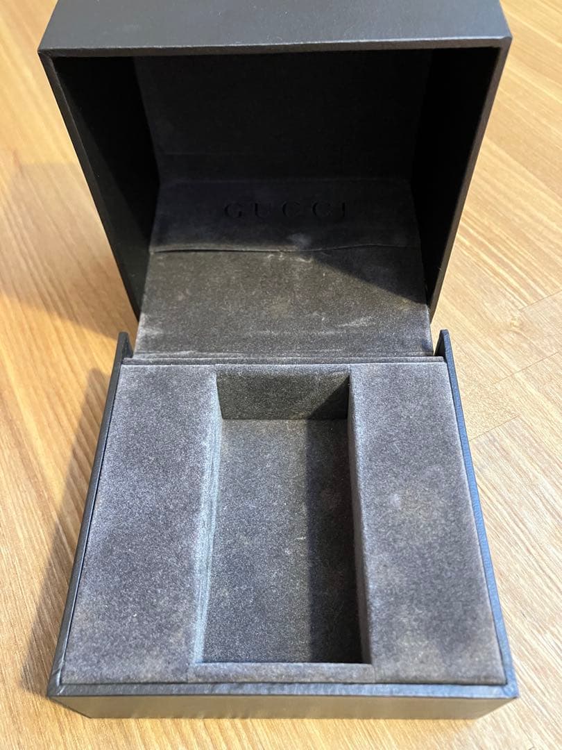 【新品未使用】GUCCI 1500L 腕時計 箱・保証書付き 正規品