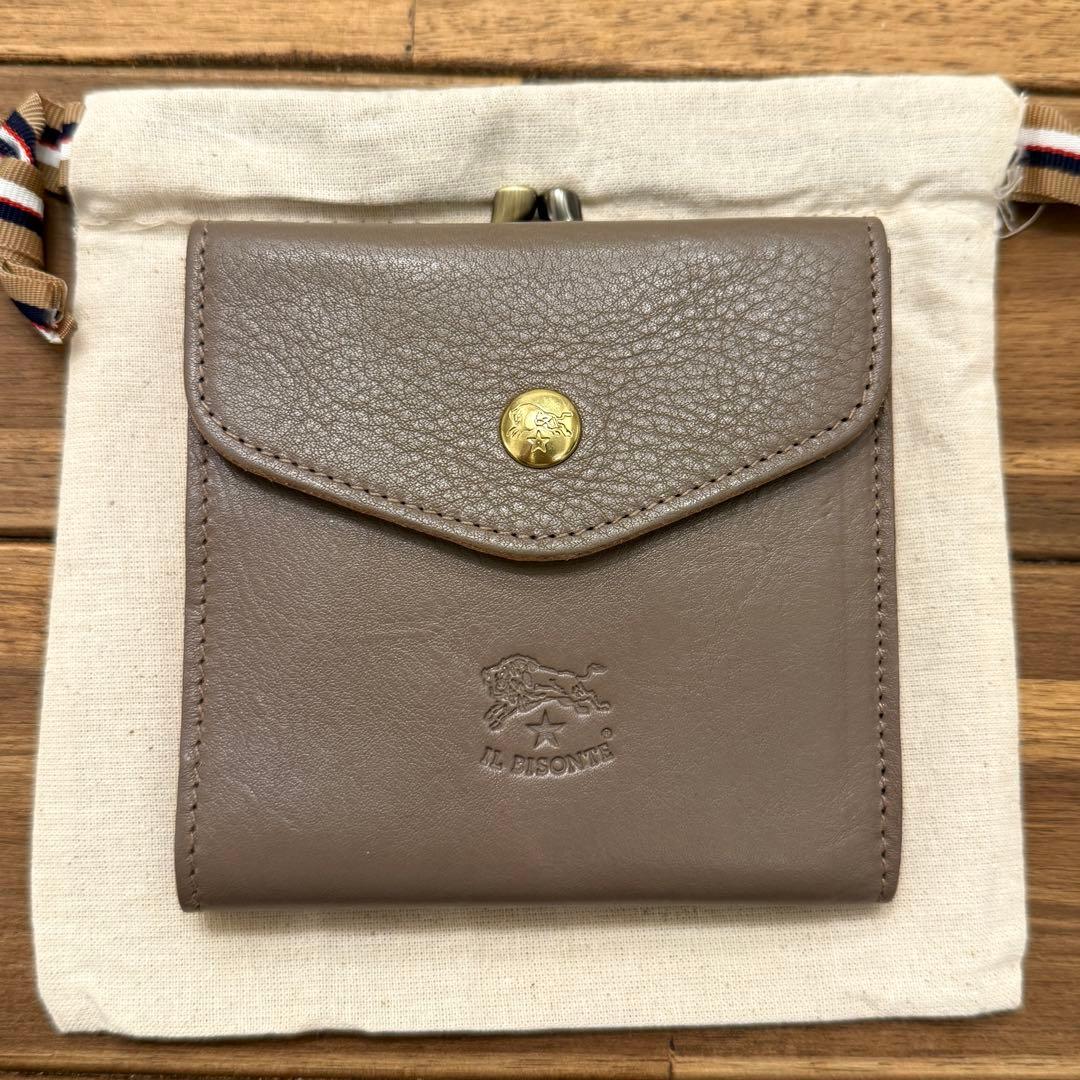 新品 イルビゾンテ がま口折り財布 ロゴ型押し トルトラ グレージュ