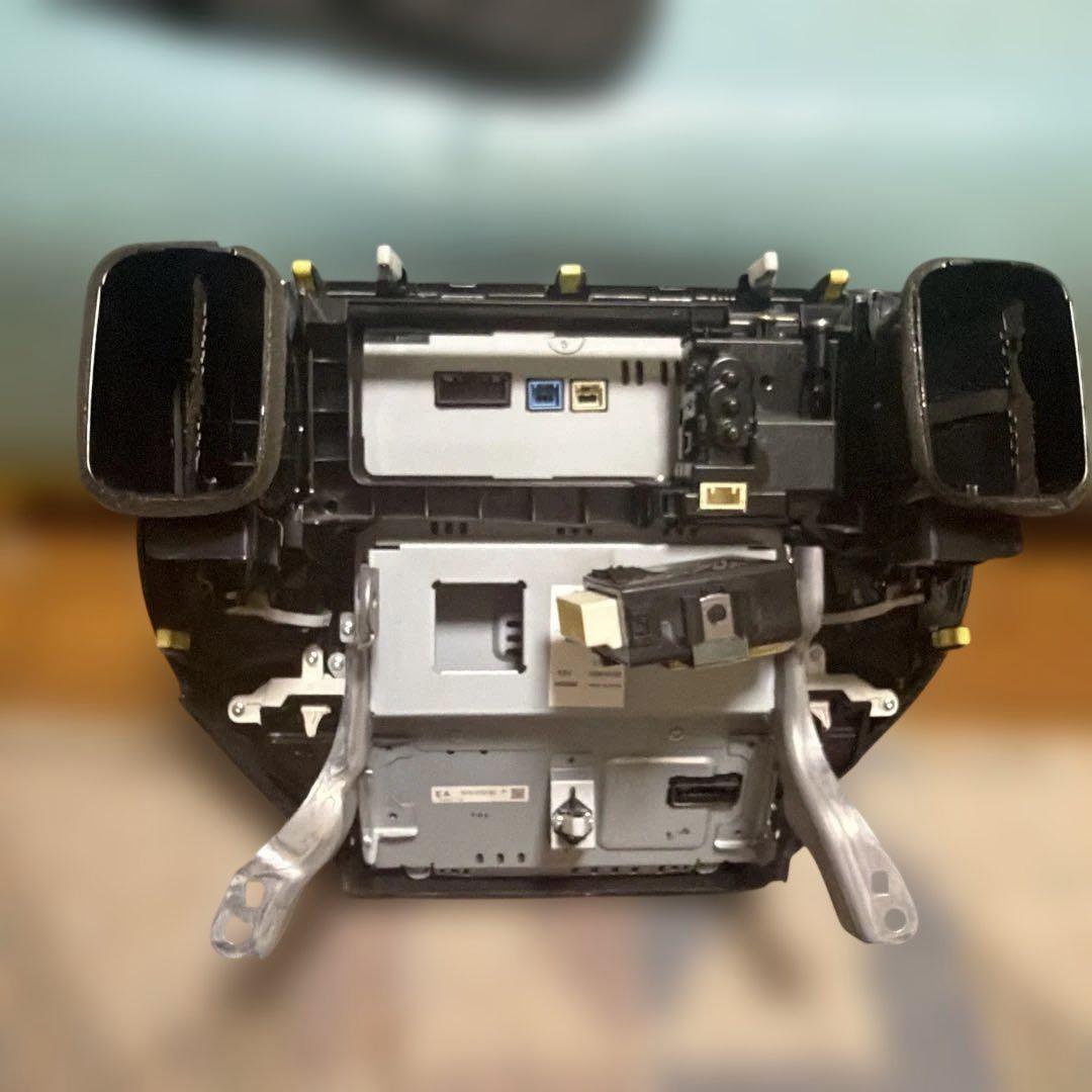 トヨタ クラウンナビ AWS210 86111-30B70 純正中古