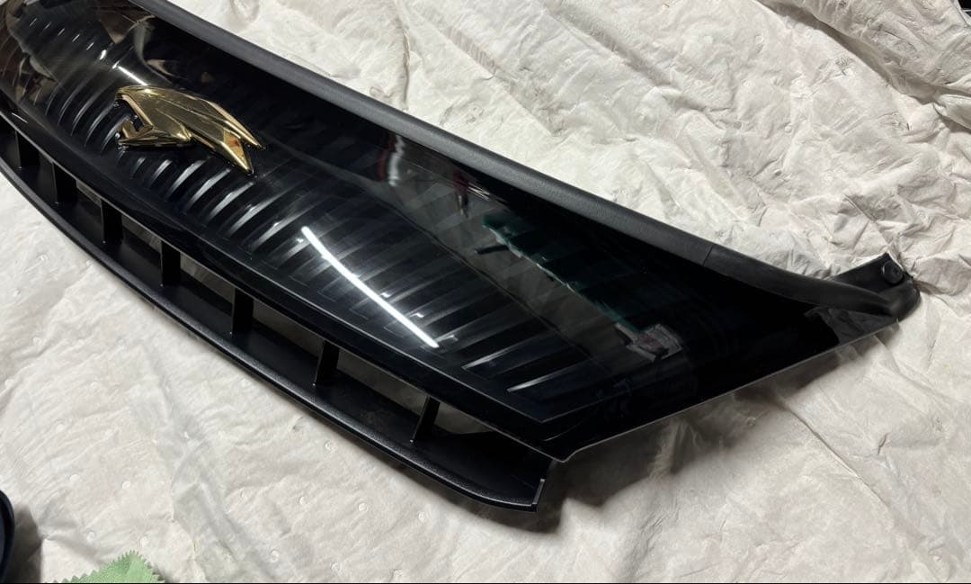 60ハリアー純正フロントグリル