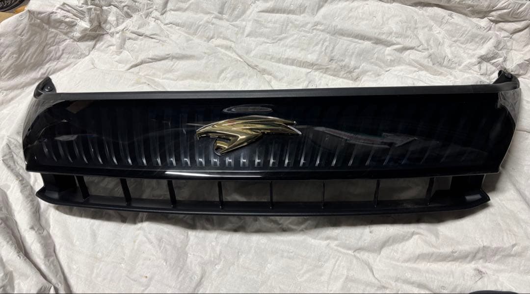 60ハリアー純正フロントグリル