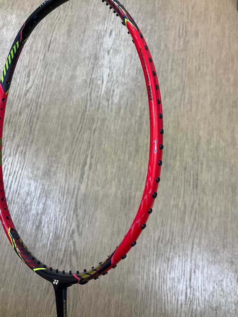 YONEX ヨネックス　ボルトリックリンダンフォース 3UG5 ジャンク品