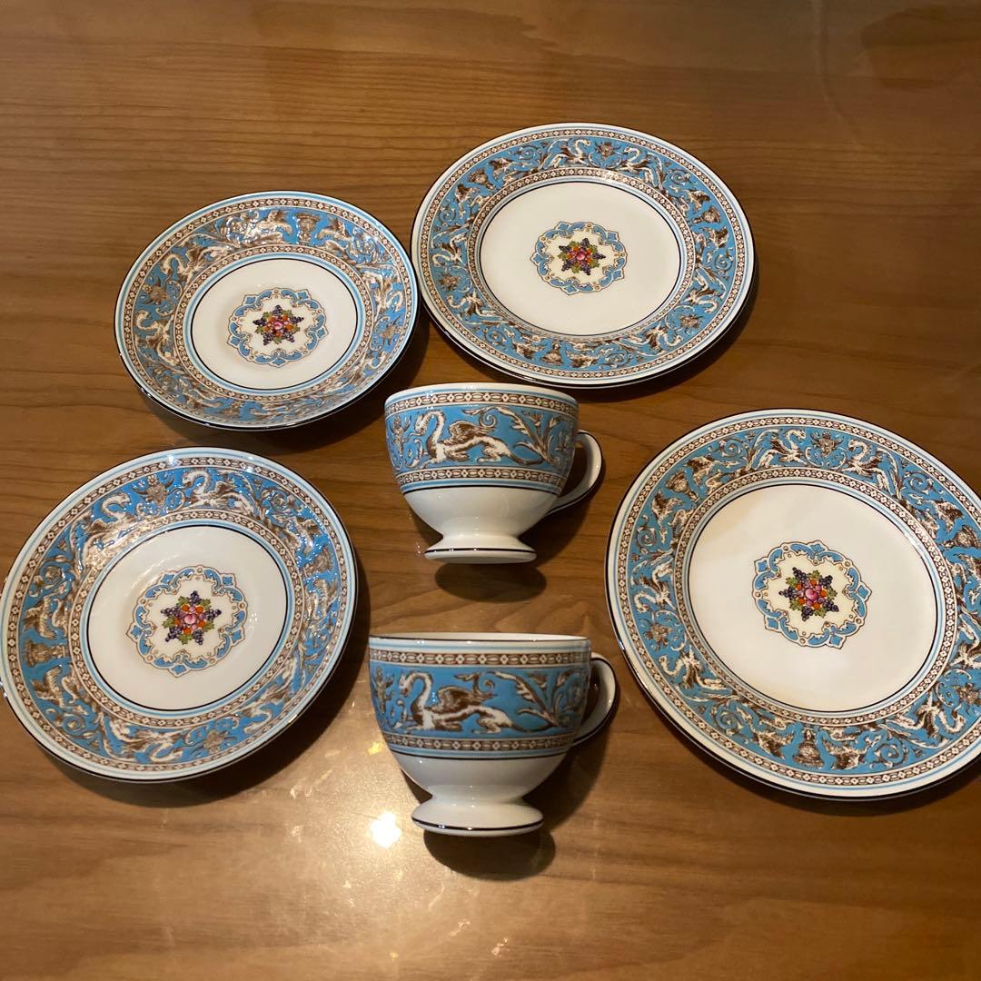 カップ　ソーサー　プレート　２セット