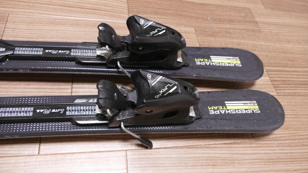 【HEAD ジュニア用スキー板＆ビンディング＆スキーブーツ・３点セット】