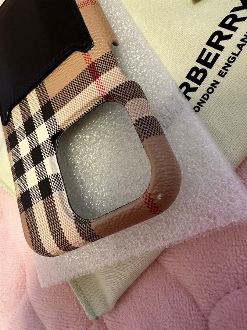 Burberry iPhone14Pro iPhoneケース　処分前価格