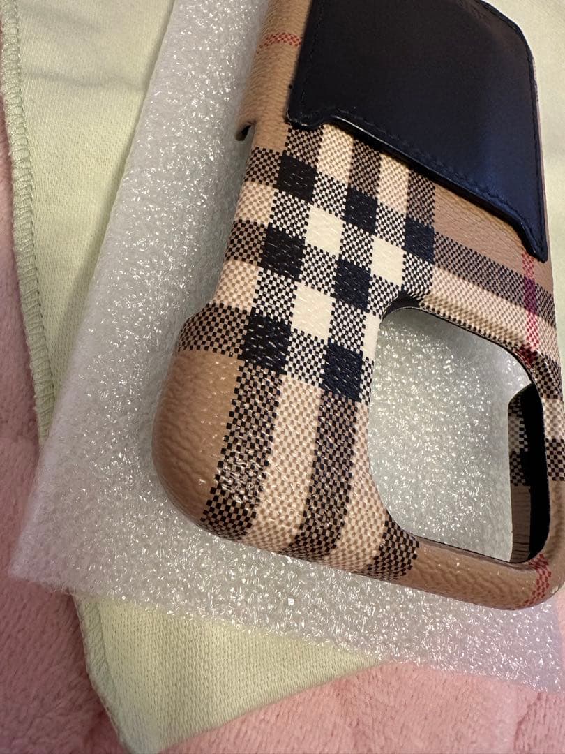 Burberry iPhone14Pro iPhoneケース　処分前価格