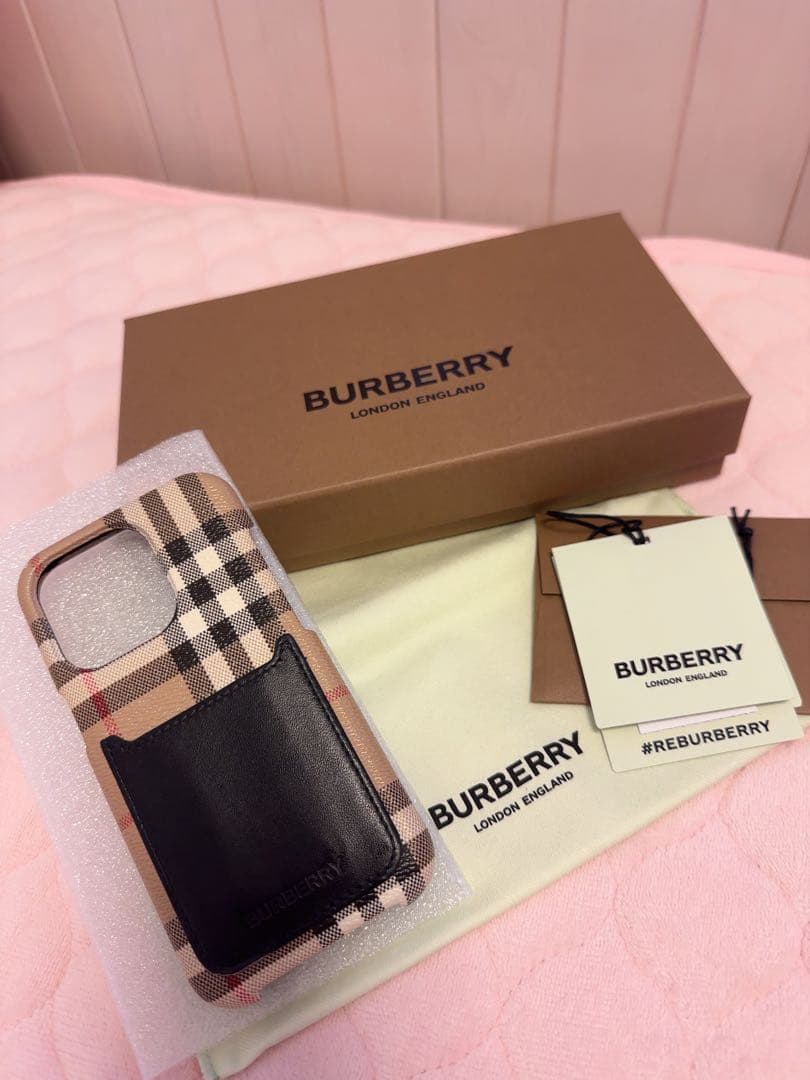 Burberry iPhone14Pro iPhoneケース　処分前価格