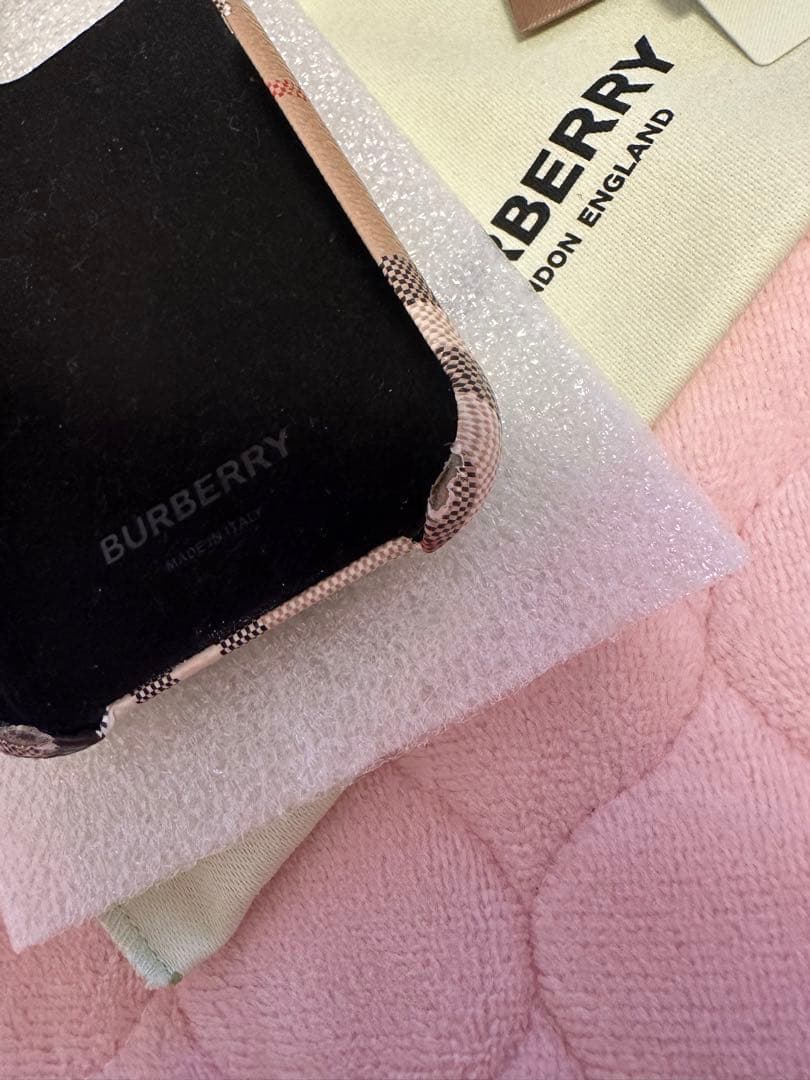 Burberry iPhone14Pro iPhoneケース　処分前価格