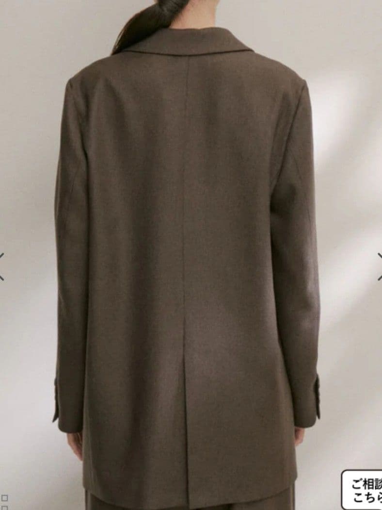 【新品タグ付】テーラードジャケット（ダークブラウン）