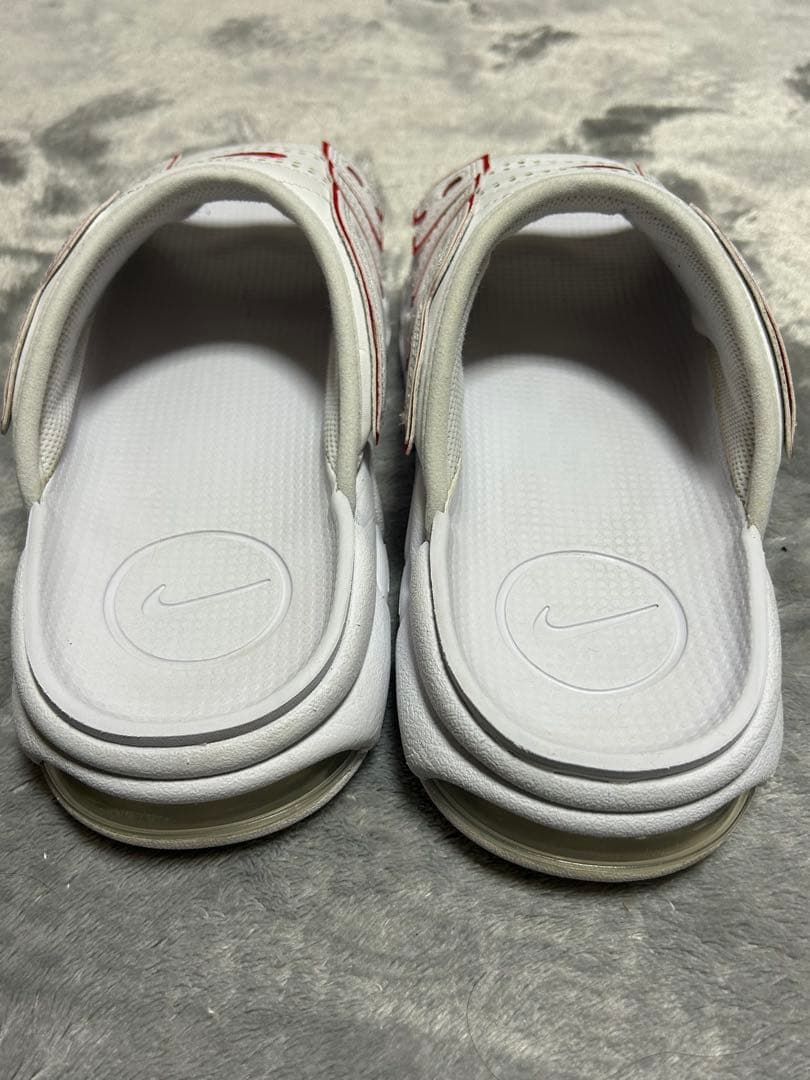 NIKE エアモアアップテンポ スライド 赤×白27cm
