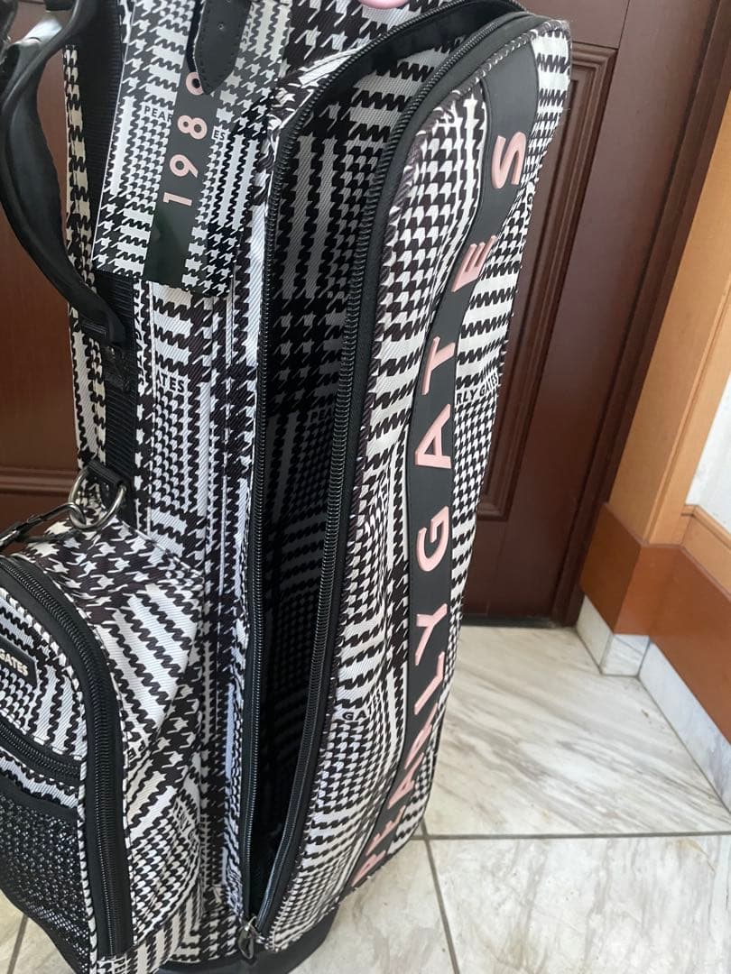 (2／11まで)PEARLY GATES キャディバッグ ヘッドカバーセット