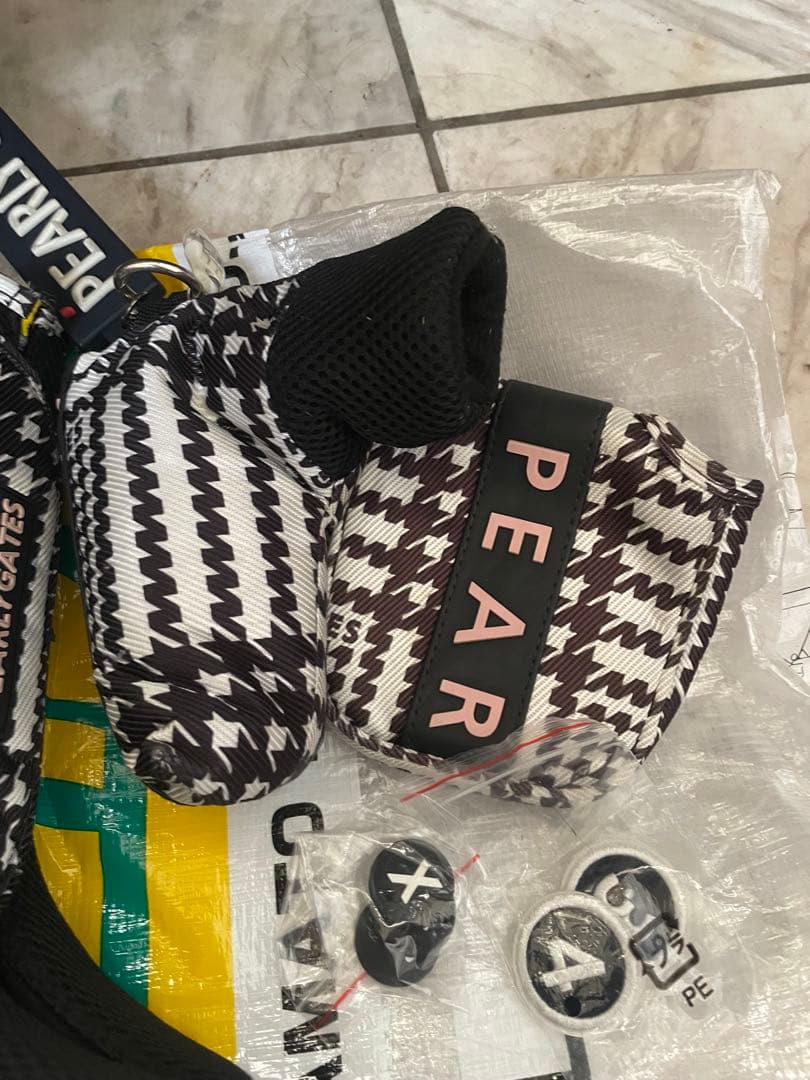 (2／11まで)PEARLY GATES キャディバッグ ヘッドカバーセット