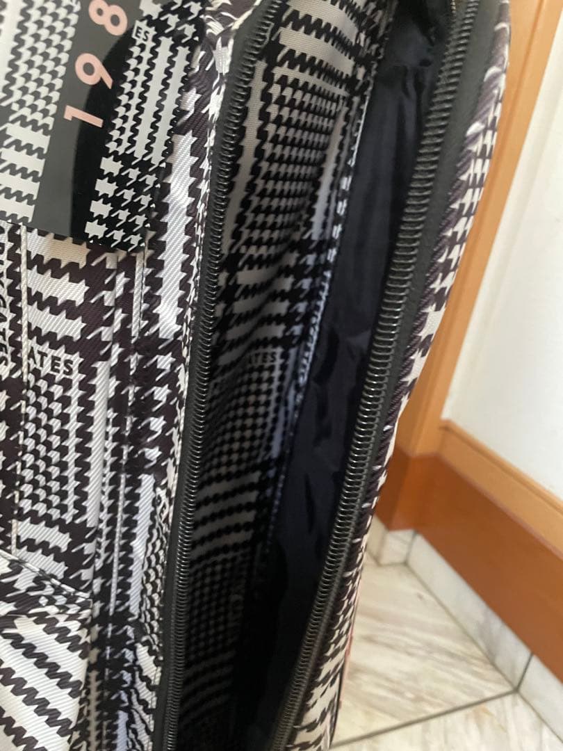 (2／11まで)PEARLY GATES キャディバッグ ヘッドカバーセット