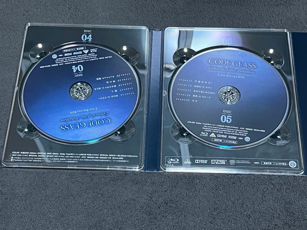 コードギアス 反逆のルルーシュ&R2 セット　Blu-ray