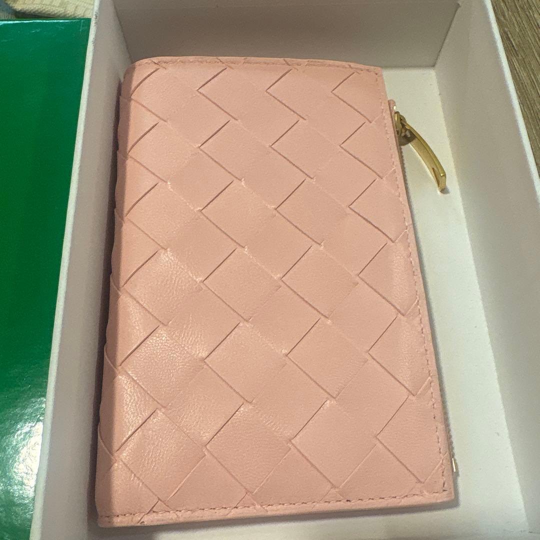 BOTTEGA VENETA 二つ折り財布 ローズ　新品