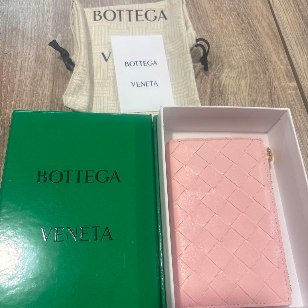 BOTTEGA VENETA 二つ折り財布 ローズ　新品