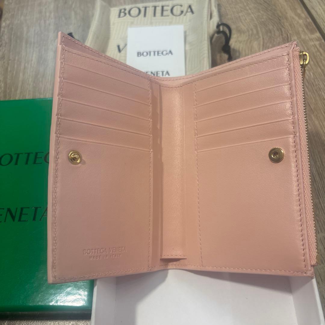 BOTTEGA VENETA 二つ折り財布 ローズ　新品