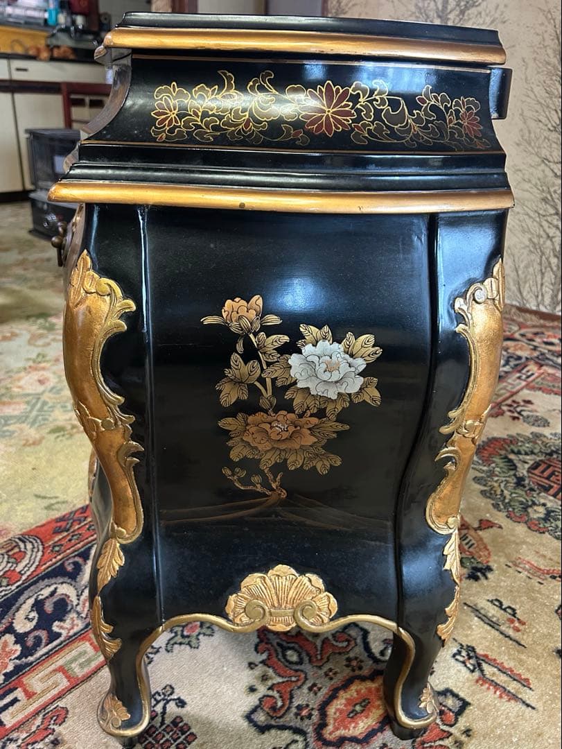 アジア風 木製家具 金箔装飾　シノワヅリ