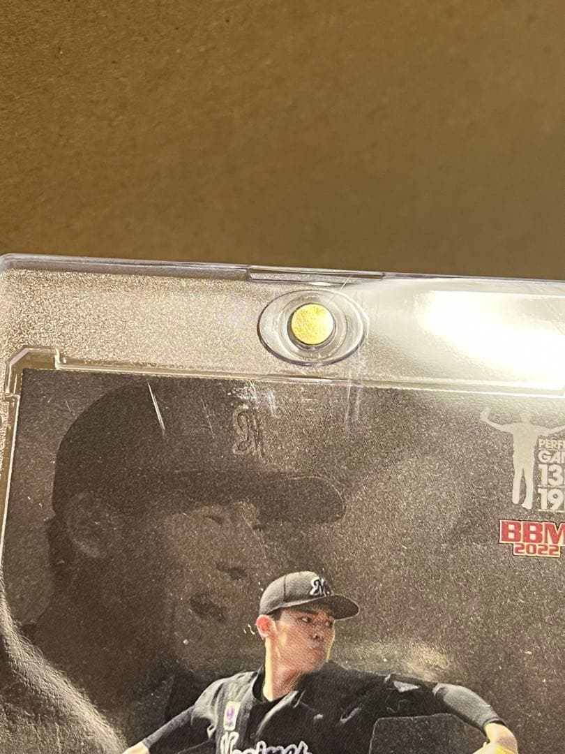 BBM 佐々木朗希 完全試合達成記念メモラビリア 直筆サインボール&カードセット