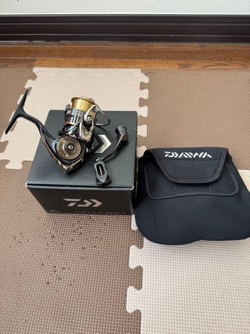 ダイワ　イグジストDaiwa EXIST 2003F-H スピニングリール
