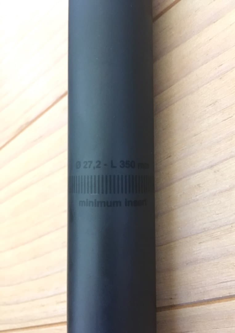 セライタリア SLR サドル　DEDA カーボンシートポストセット