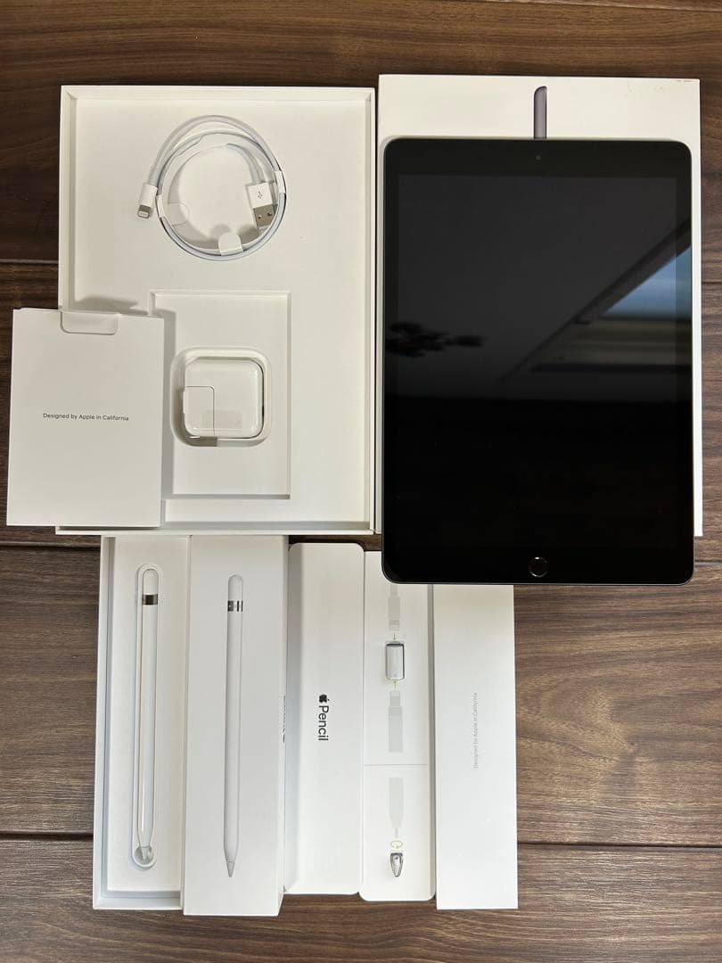 Apple iPad 本体 ブラック 付属品付き