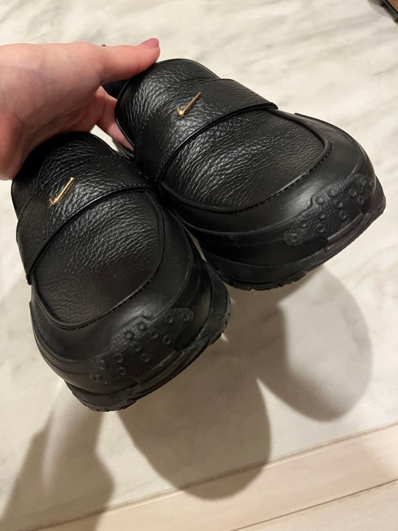 ナイキ　エアマックス　フェノメナ　黒　25cm