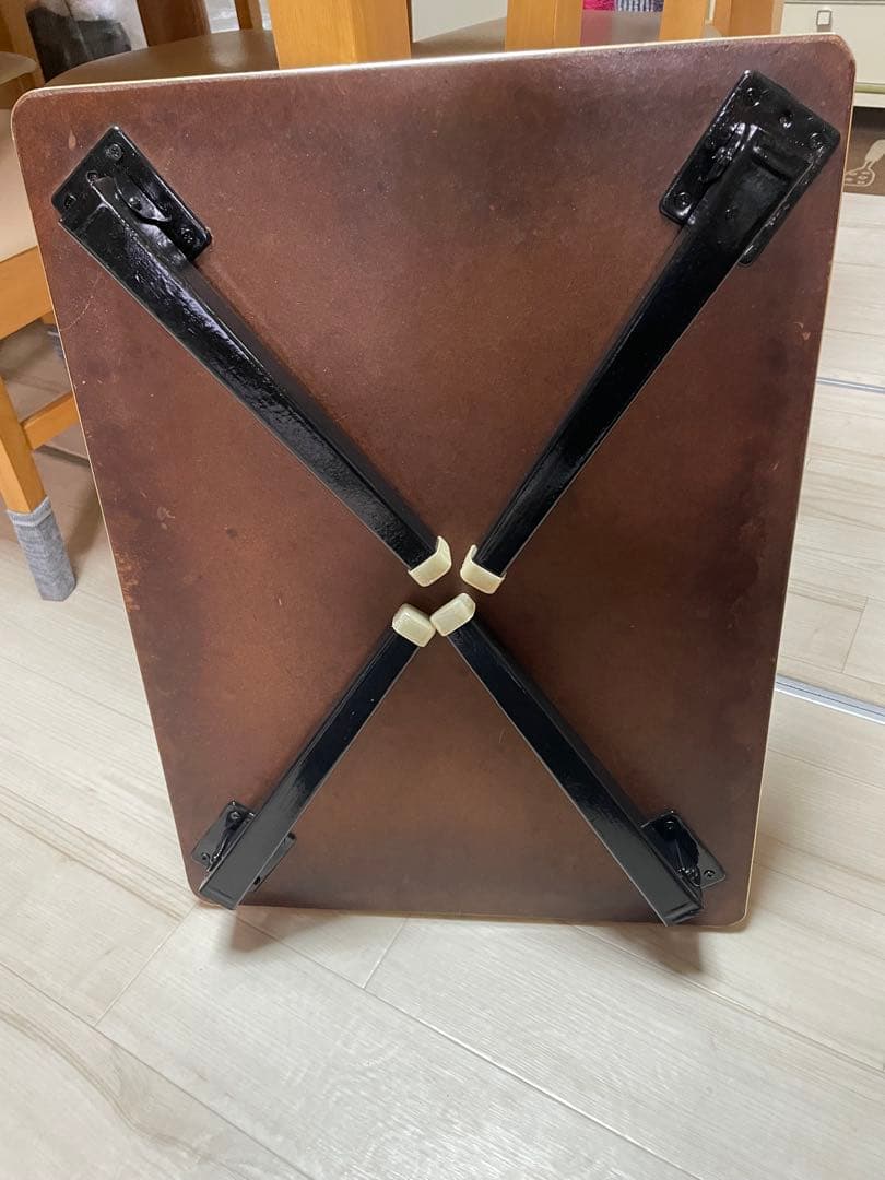 超昭和レトロ、折りたたみ式木製テーブル 緑色パターン