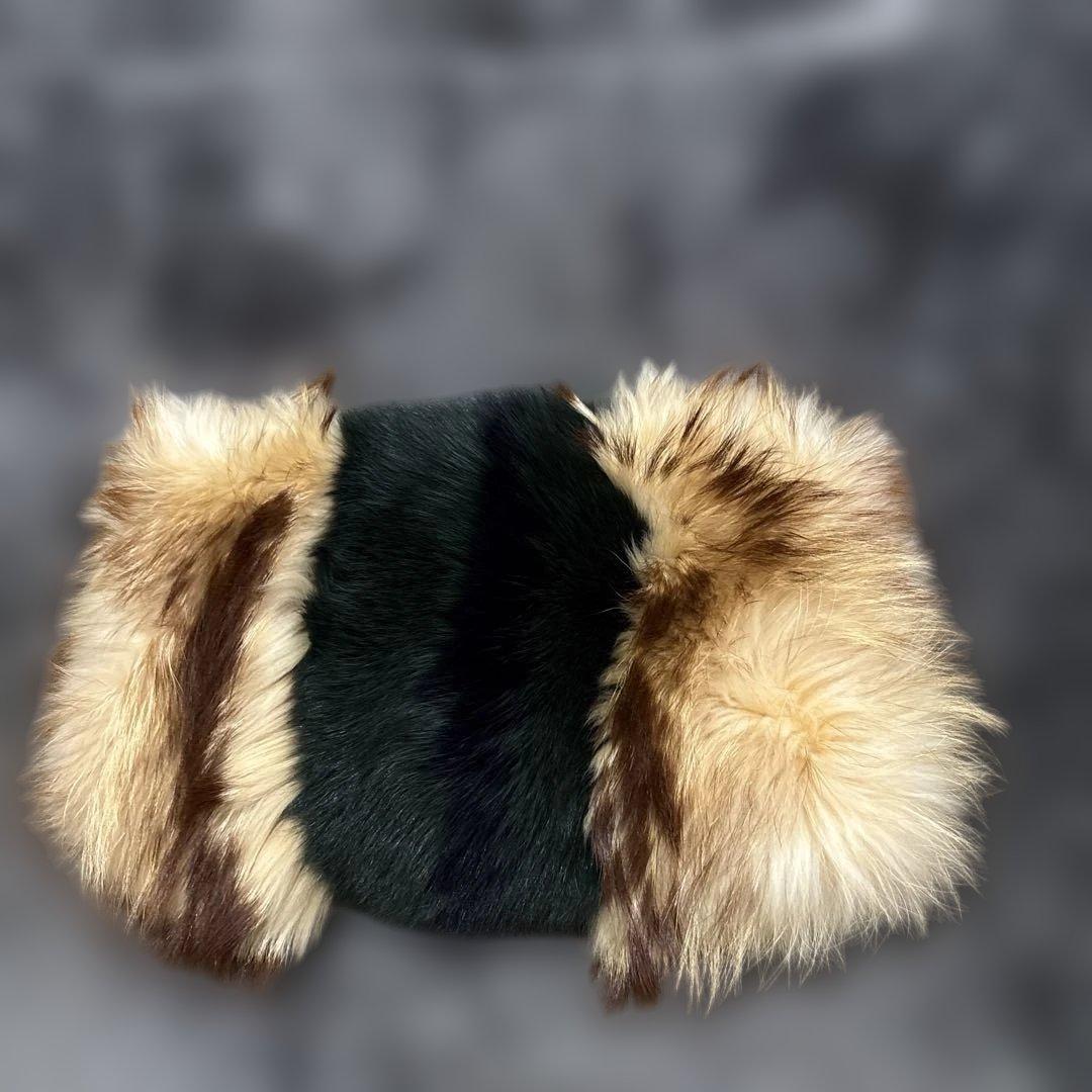 新品未使用! UN3D．ファークラッチ/ショルダーバッグ/マルチカラー