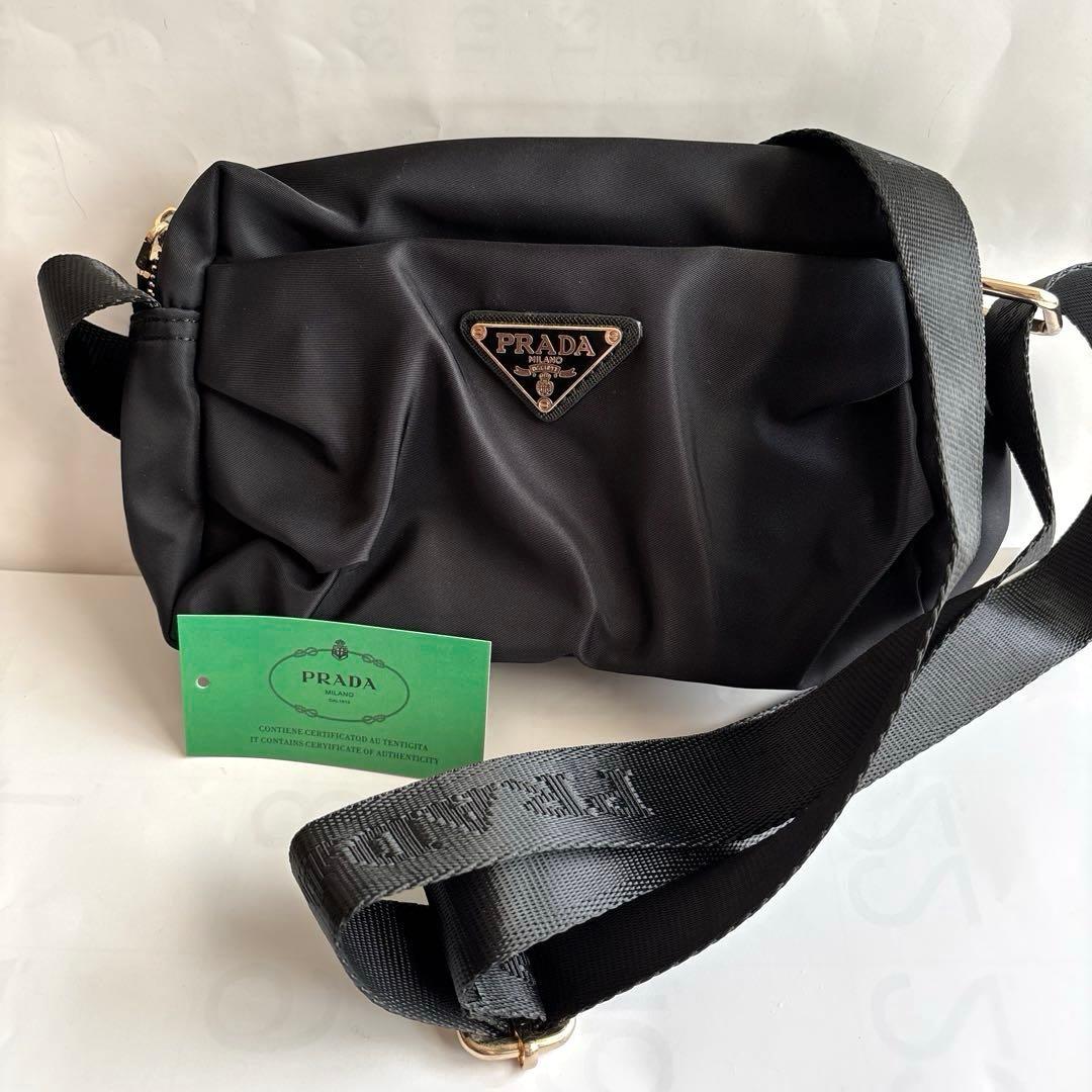 【まなみ】未使用　ノベルティ　ショルダーバッグ　ナイロン　ブラック