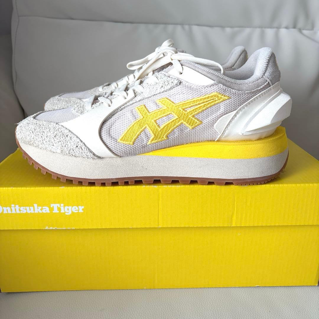 未使用　Onitsuka Tiger MOAGE CO スニーカー　23.5