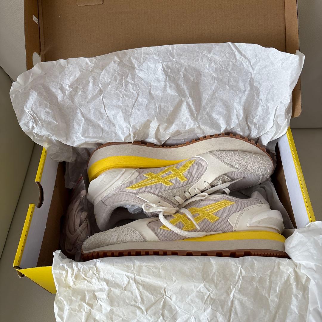 未使用　Onitsuka Tiger MOAGE CO スニーカー　23.5