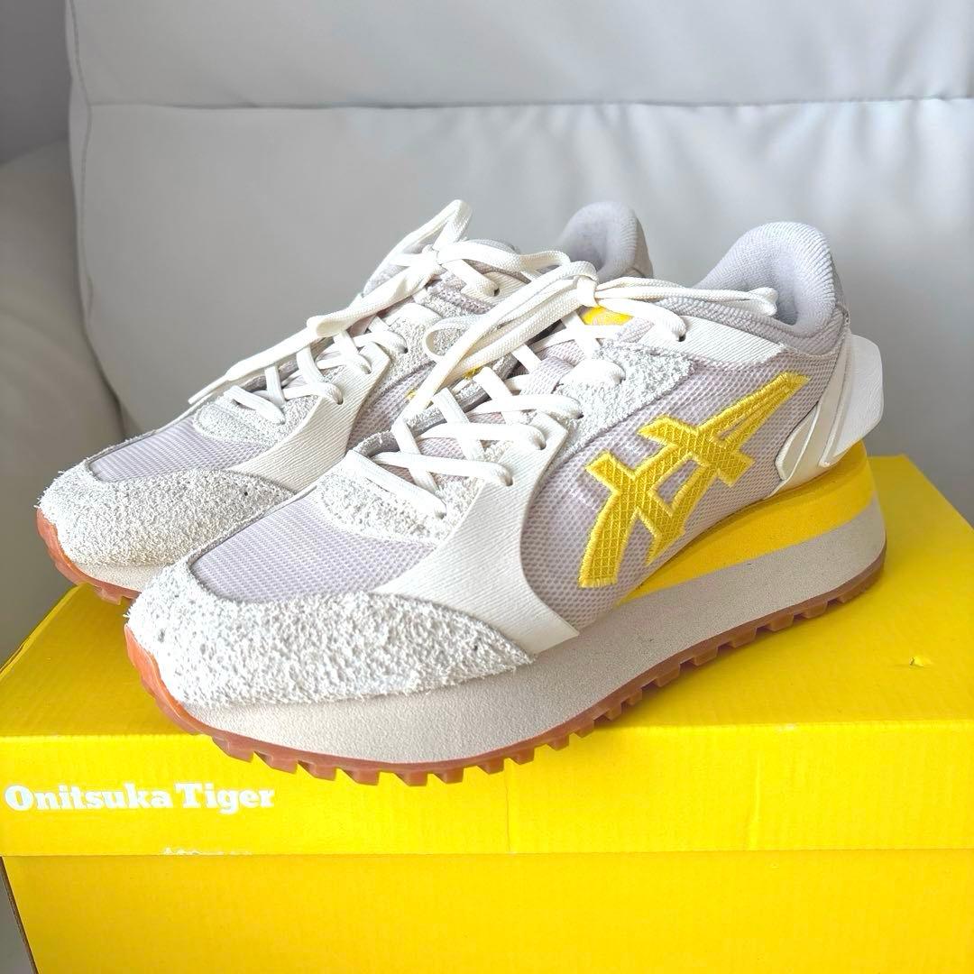 未使用　Onitsuka Tiger MOAGE CO スニーカー　23.5