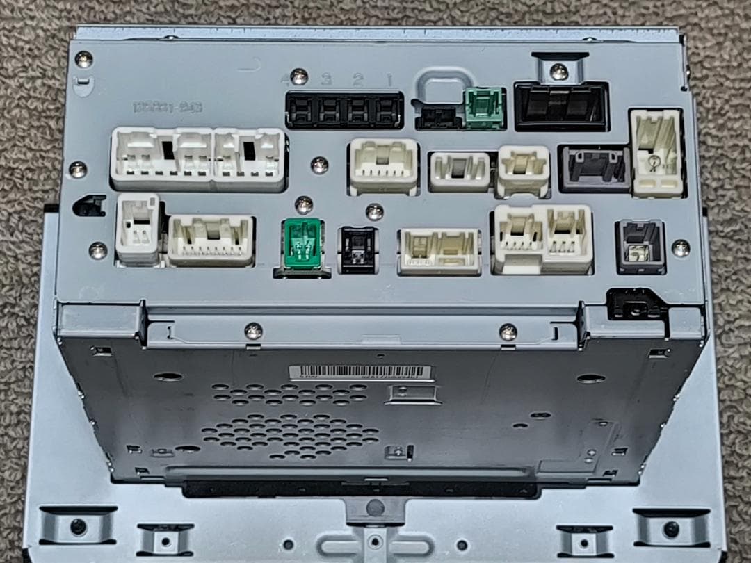 トヨタ 純正ナビ NSZT-Y66T セキュリティ解除済み とてもきれいです