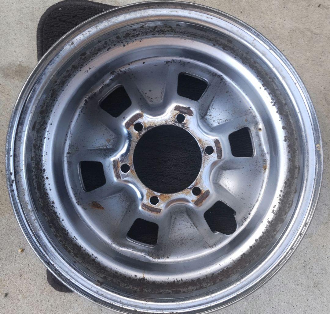 エ*オ様 トヨタ純正 ハイエース ハイラックス サーフ 15インチ クロームメッ