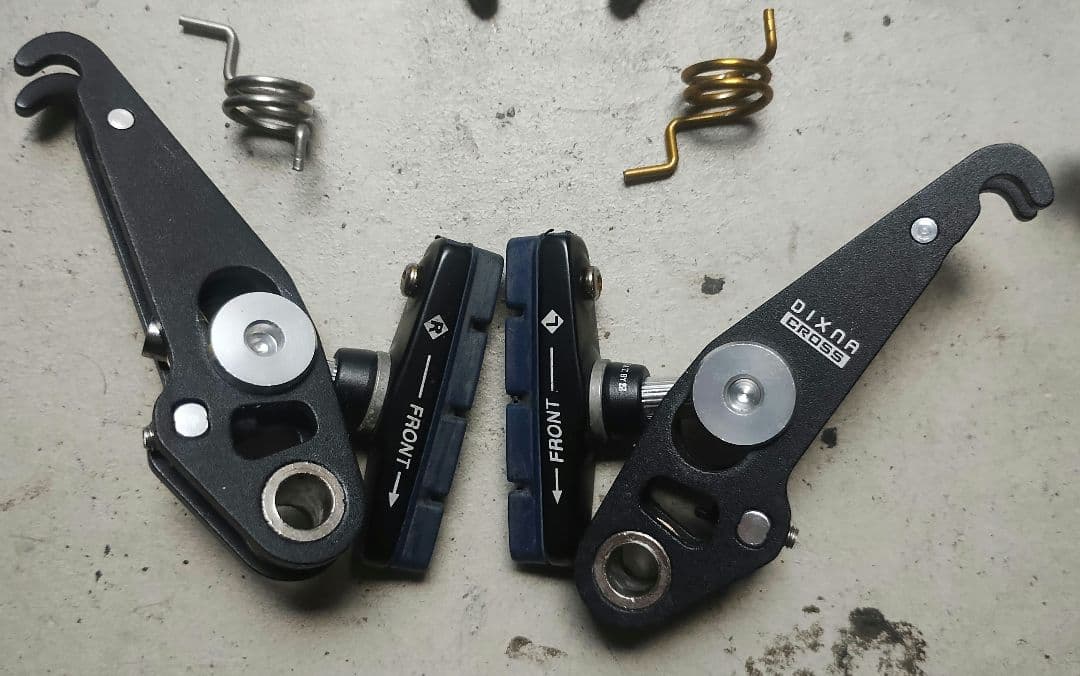 ディズナ　Dixna CROSS　カウンターカンティブレーキ　前後セット