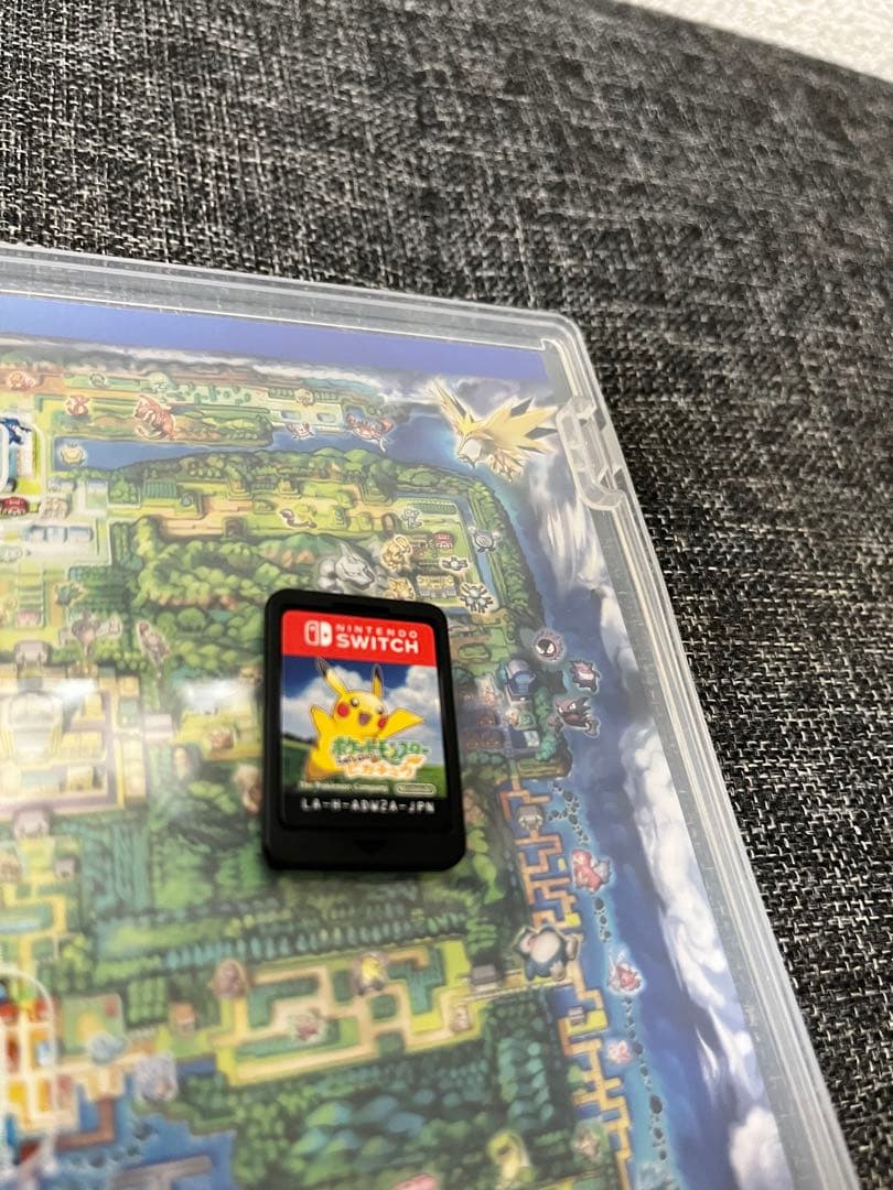 貴重Switch ポケモン　Let's Go! ピカチュウ + モンスターボール