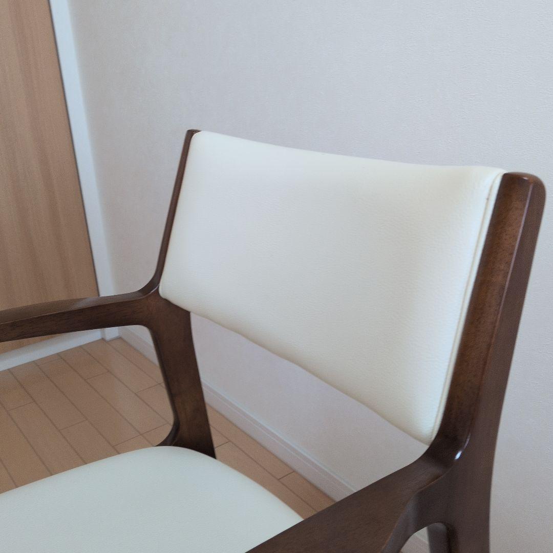 カリモク60＋（カリモクロクマルプラス）　　スタンダードアイボリー