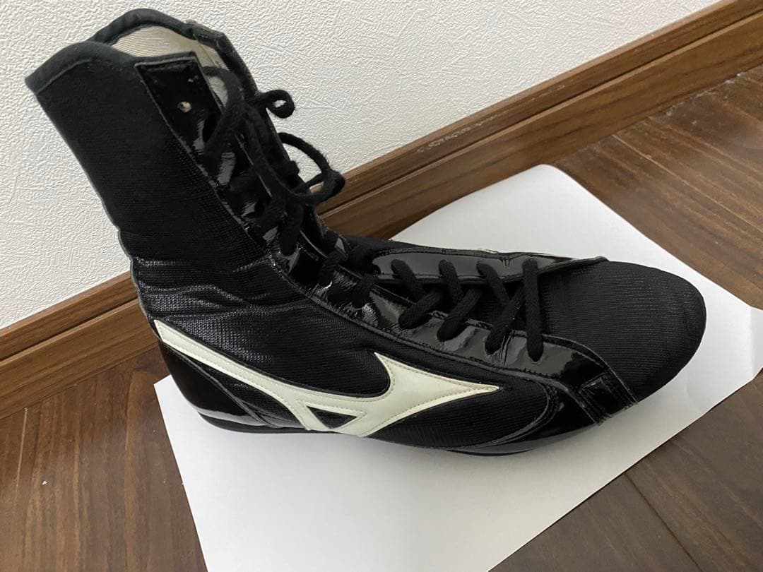 希少‼️値段高騰中でこの価格！Mizuno ボクシングシューズ 黒/白