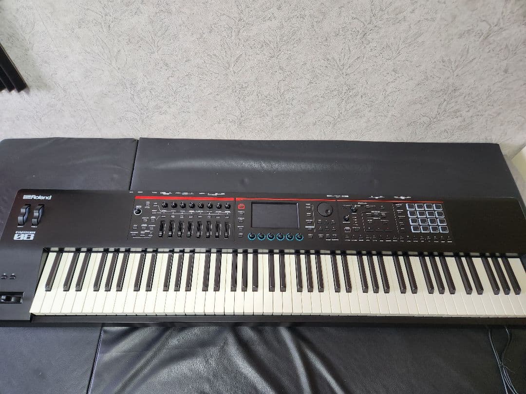鍵盤楽器 Roland Fantom 08