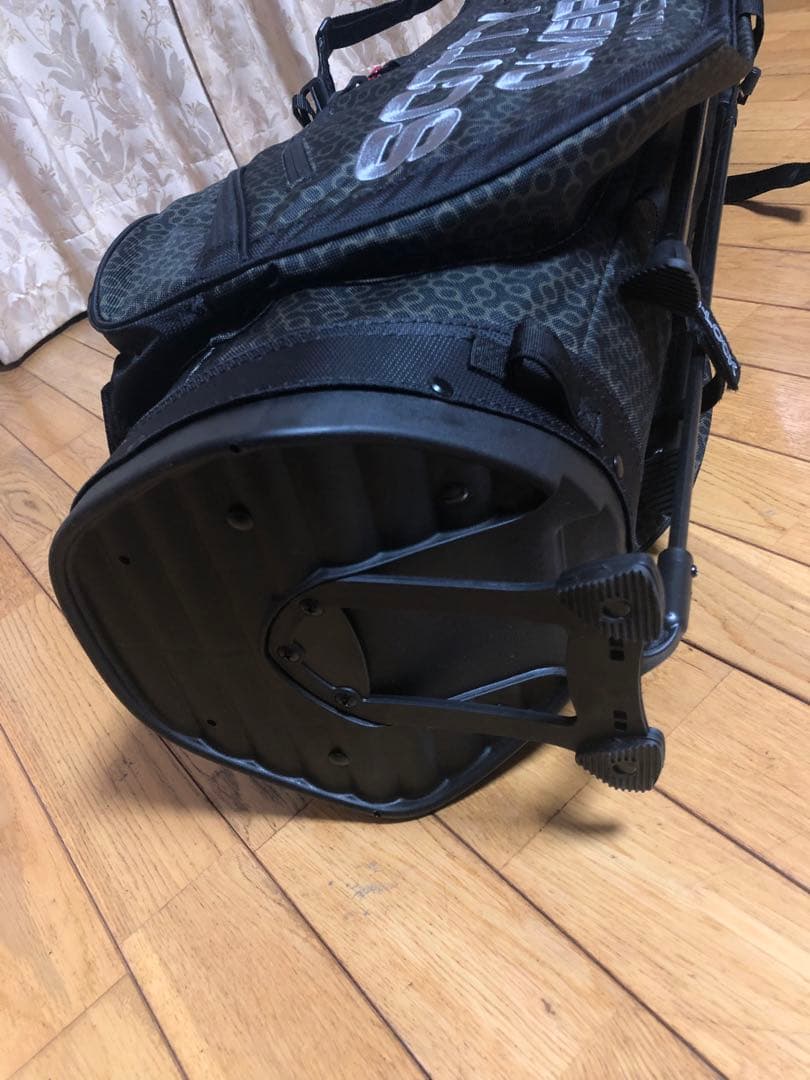 スコッティ キャメロン スタンドバッグ SIX SHOOTER